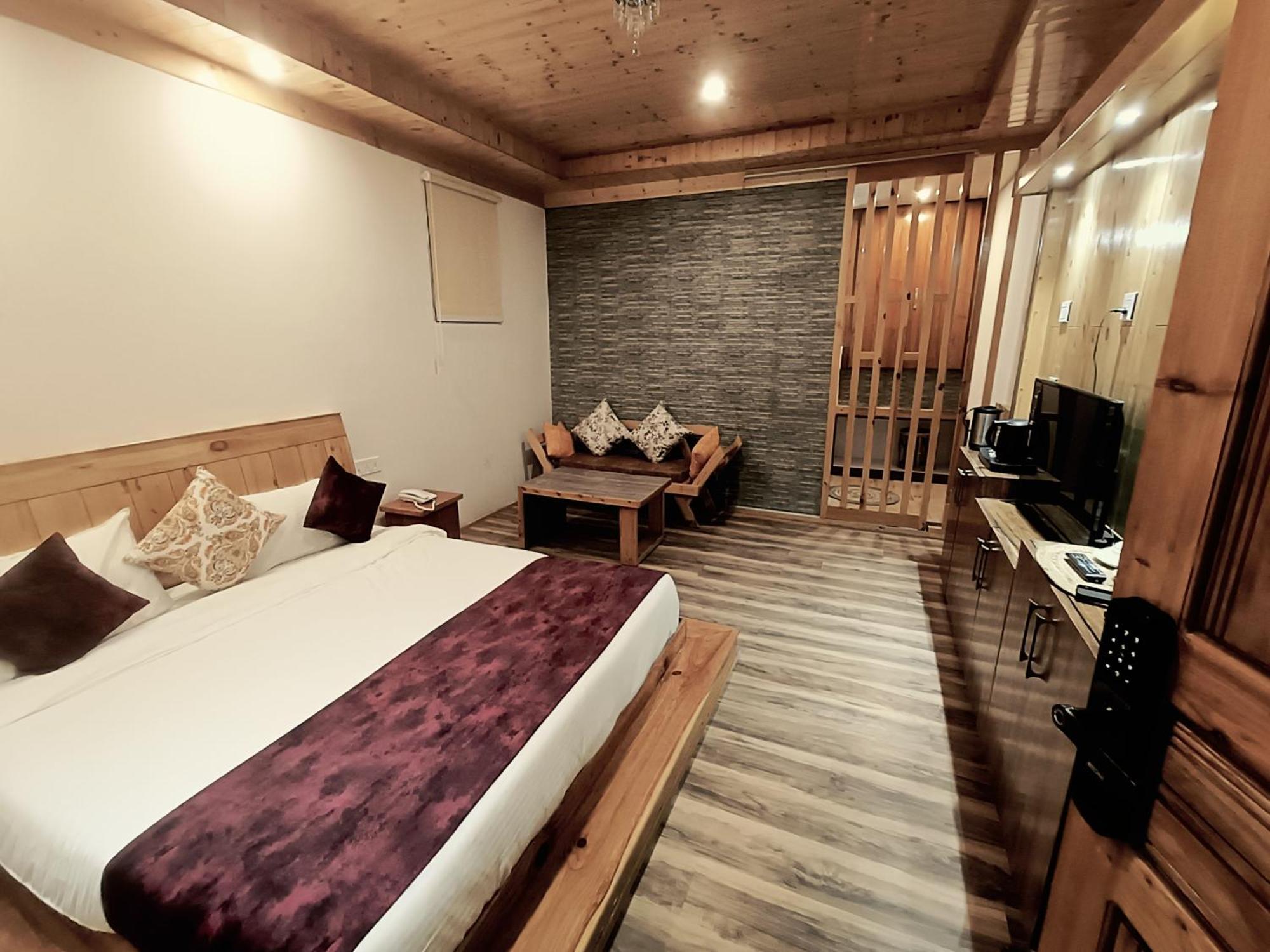 Trimounts-A Boutique Hotel & Wellnes Center In Tirthan Valley Banjār Exterior foto