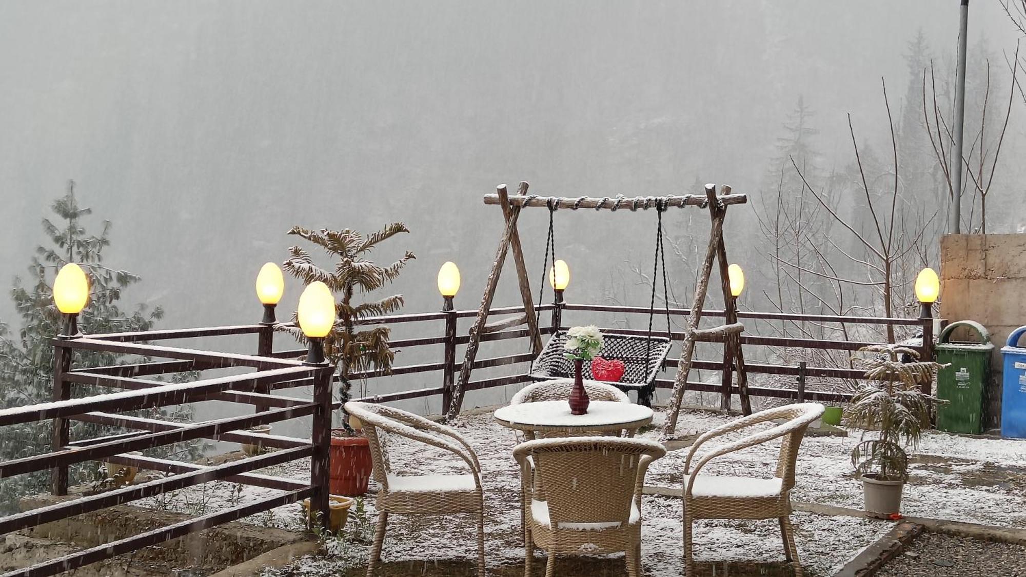 Trimounts-A Boutique Hotel & Wellnes Center In Tirthan Valley Banjār Exterior foto