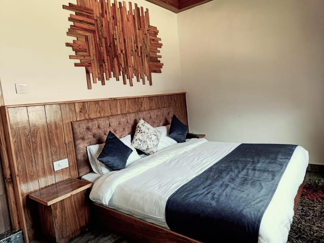 Trimounts-A Boutique Hotel & Wellnes Center In Tirthan Valley Banjār Exterior foto